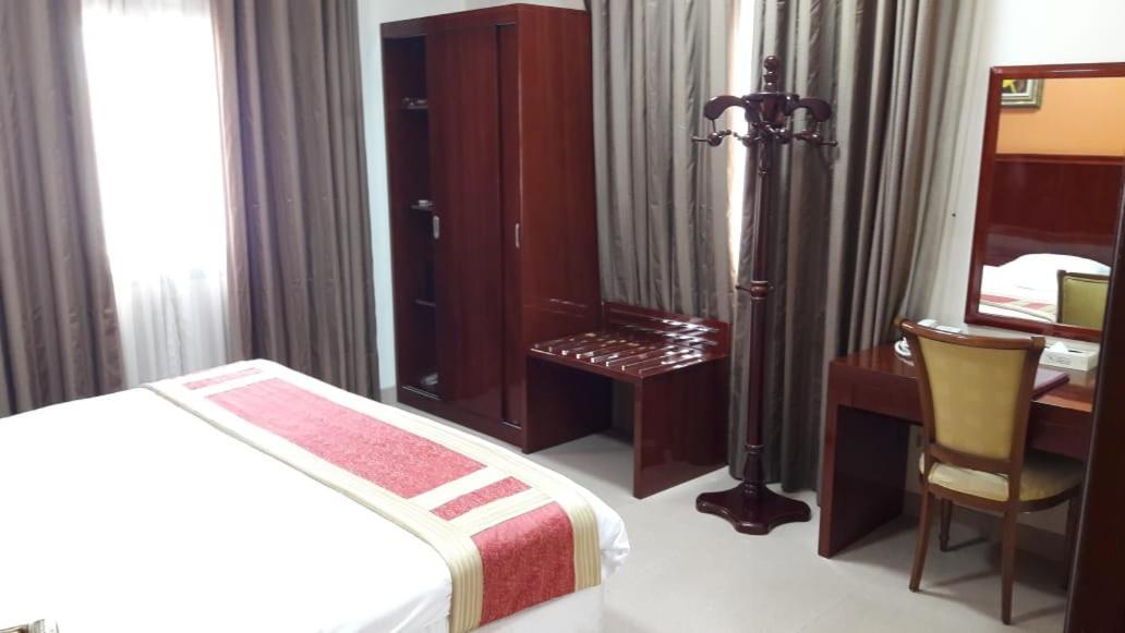 Safeer Plaza Hotel Muscat Ngoại thất bức ảnh
