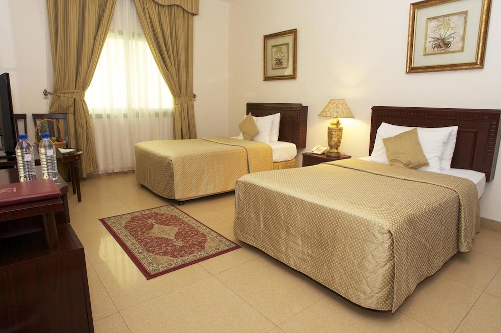 Safeer Plaza Hotel Muscat Ngoại thất bức ảnh