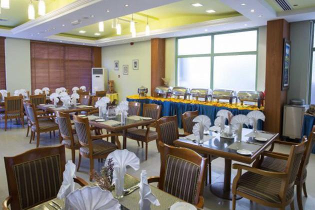 Safeer Plaza Hotel Muscat Ngoại thất bức ảnh