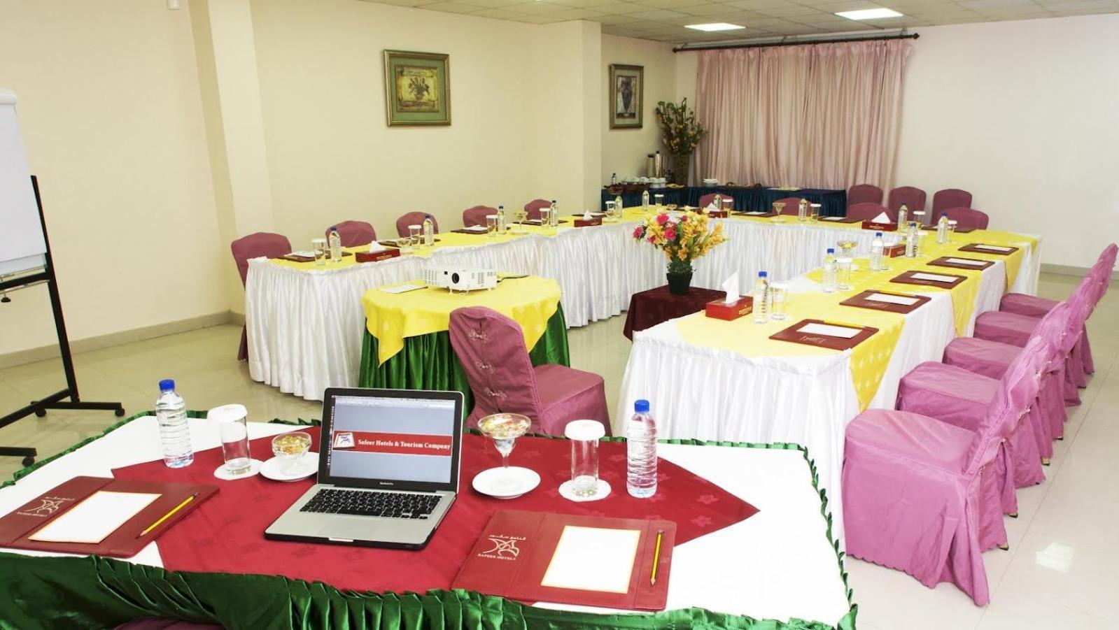 Safeer Plaza Hotel Muscat Ngoại thất bức ảnh