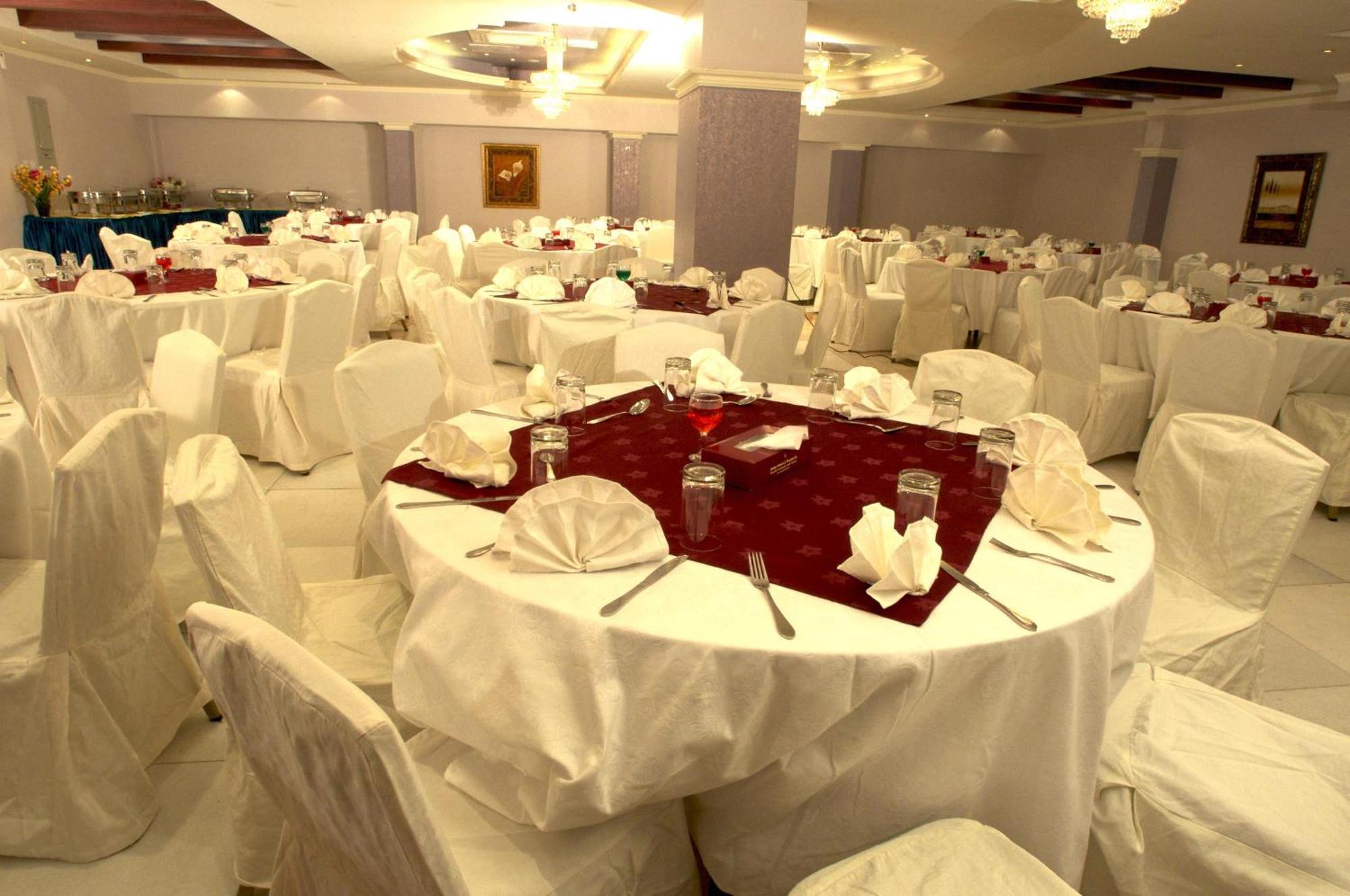 Safeer Plaza Hotel Muscat Ngoại thất bức ảnh