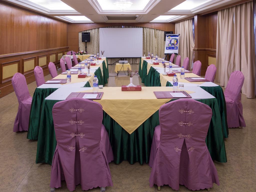 Safeer Plaza Hotel Muscat Ngoại thất bức ảnh