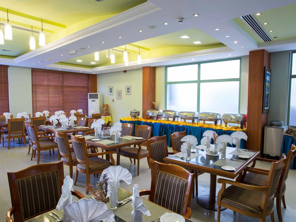 Safeer Plaza Hotel Muscat Ngoại thất bức ảnh