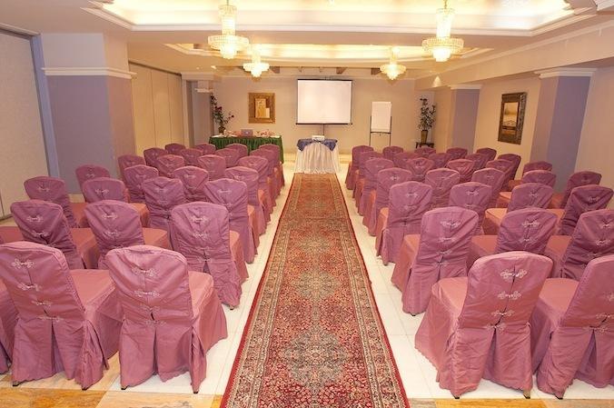 Safeer Plaza Hotel Muscat Ngoại thất bức ảnh